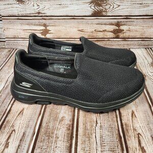 SKECHERS Go Walk 5 Women's 8.5 Black Mesh Slip-On Flat Comfort Shoes 15901 NWOT
